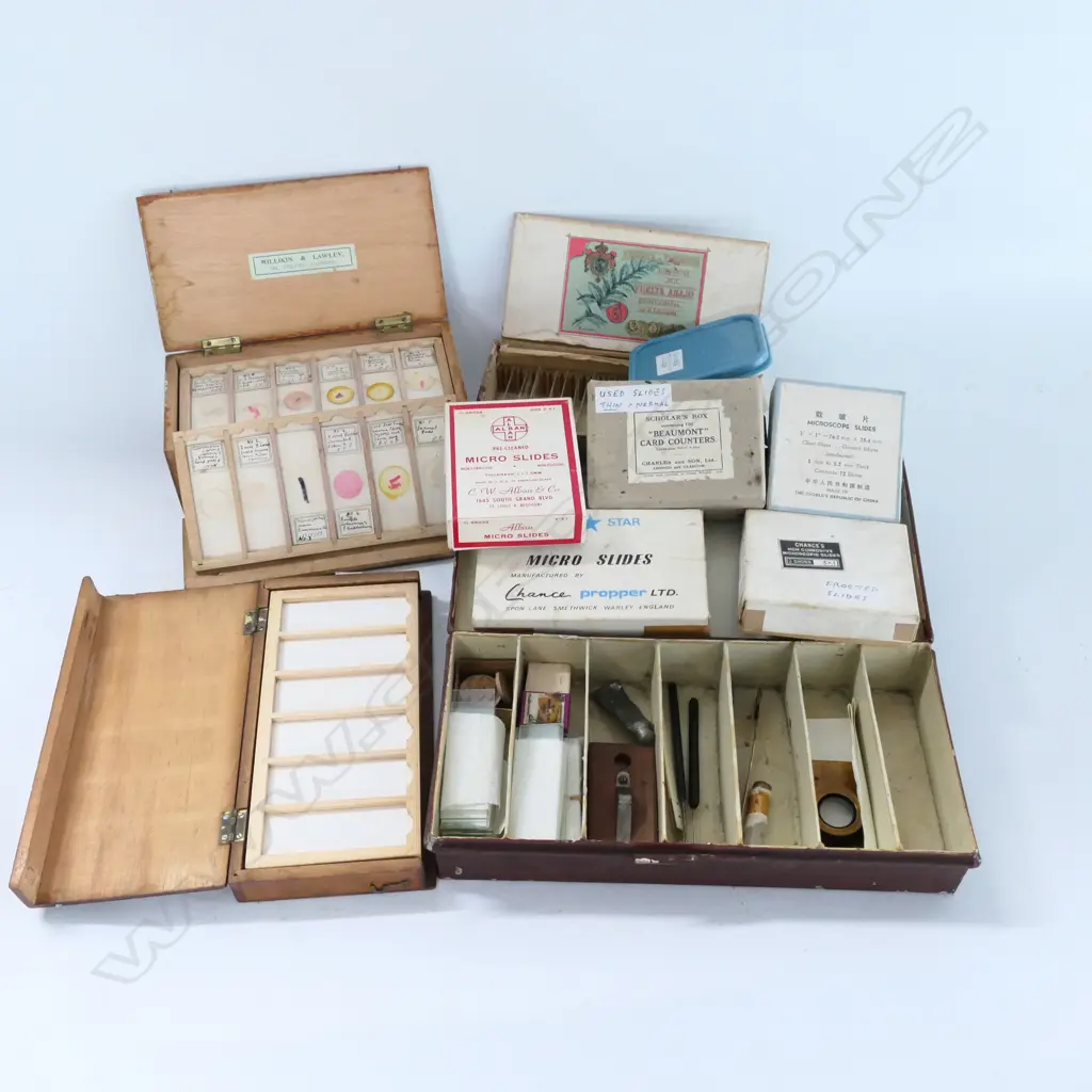 BOX OF MICROSCOPE SLIDES, ETC Image 1++